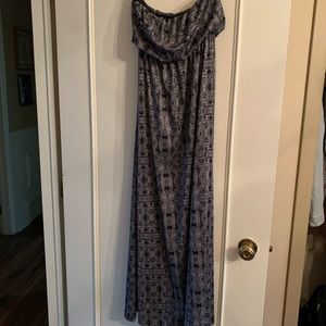 Black and White Geometric Maxi Dress